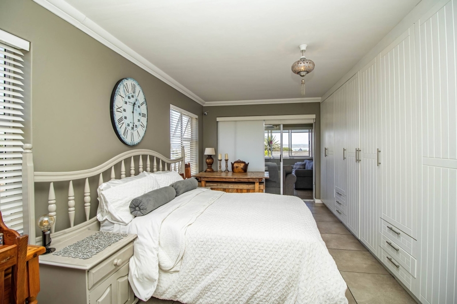 7 Bedroom Property for Sale in Stilbaai Wes Western Cape